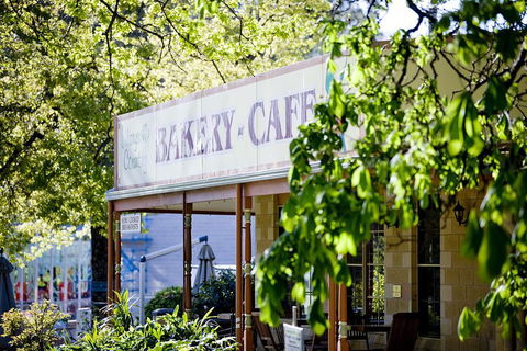 Lake Mountain Snow Trip Including Yarra Valley Chocolaterie From Melbourne - Hotel Gold Coast 2